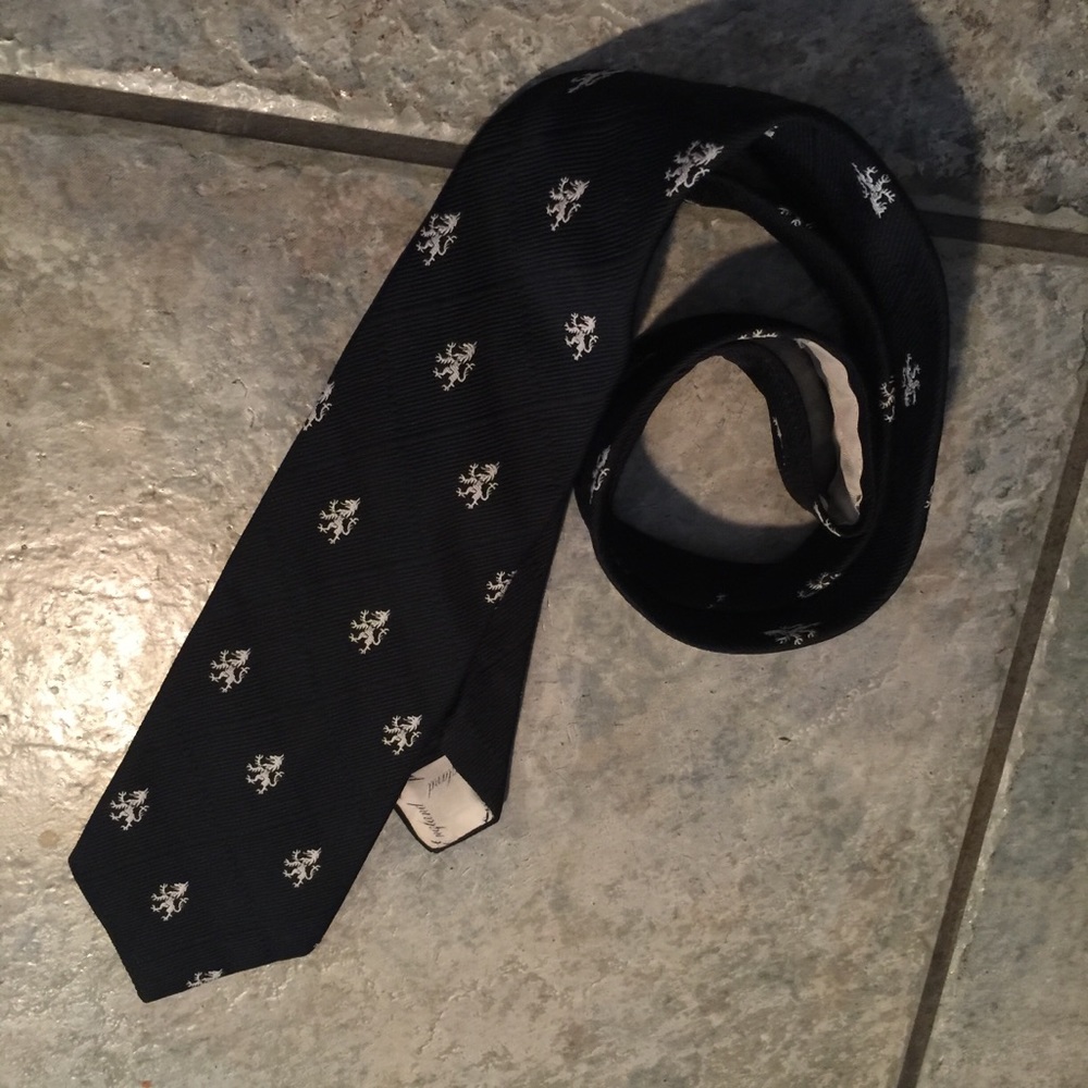 💙4 for $20 Pride of England tie